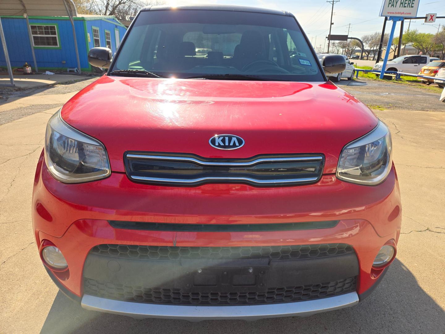 2017 Red /Black Kia Soul + (KNDJP3A5XH7) with an 2.0L L4 DOHC 16V engine, 6A transmission, located at 2020 East Division Street, Arlington, TX, 76011, (817) 801-3191, 32.742390, -97.076874 - Texass premiere Buy Here Pay Here with No Credit Check {score} at 2020 East Division Street Arlington, Texas in the center of Dallas, Fort Worth metro area. For in house auto financing in Lancaster, Waxahachie, Cleburne or Sherman call 817-801-3191. Denton, McKinney, Waco and Weatherford shoppers wa - Photo#26